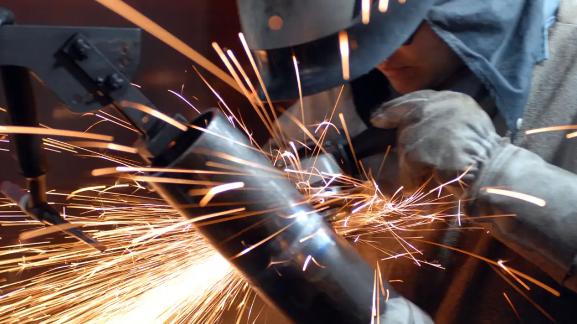 CNI: Redução da jornada de trabalho pode elevar custos de empresas em até R$ 267 bi