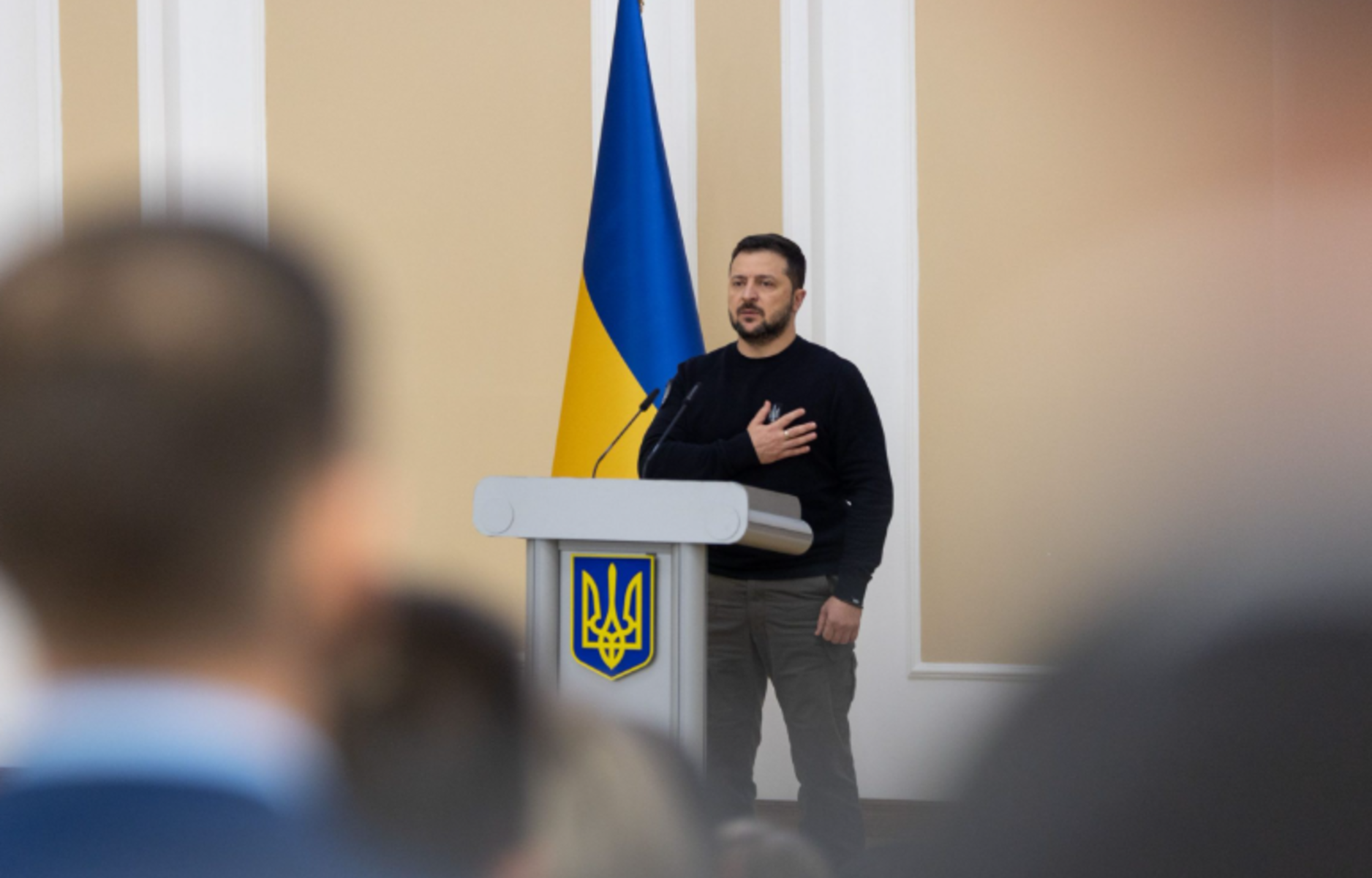 Crusoé: “Guerra não vai acabar na mesa de negociação”, diz analista ucraniano