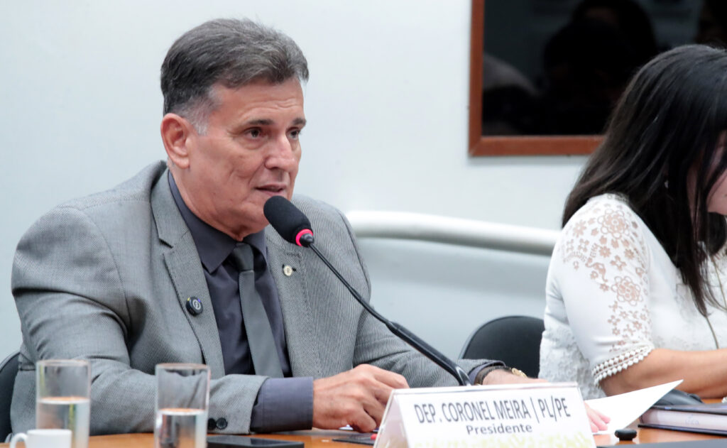 Deputados querem instituir prisão perpétua no Brasil