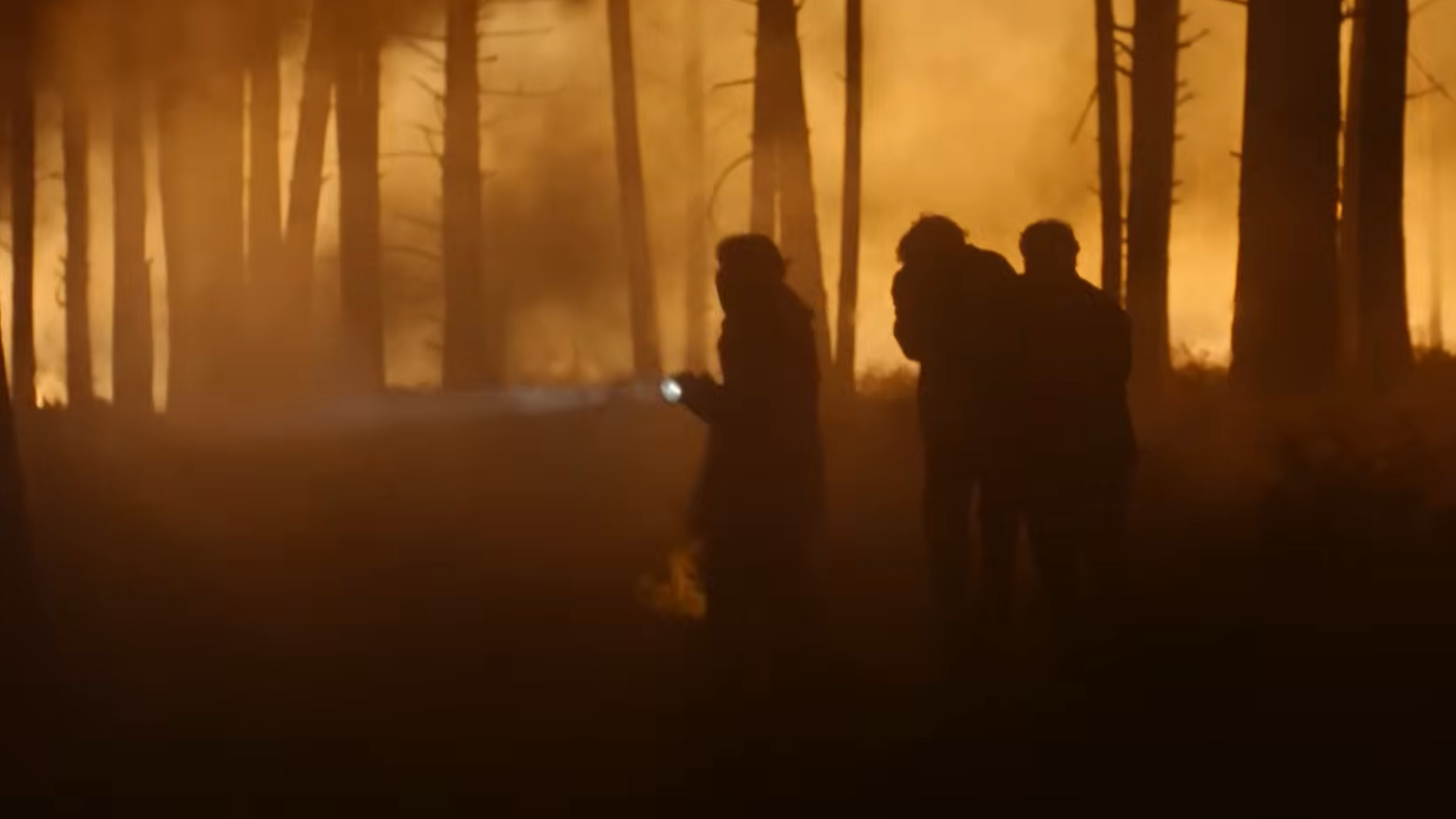 Corta-Fogo na Netflix vira febre com incêndio, desaparecimento e um jogo psicológico que sufoca até o final