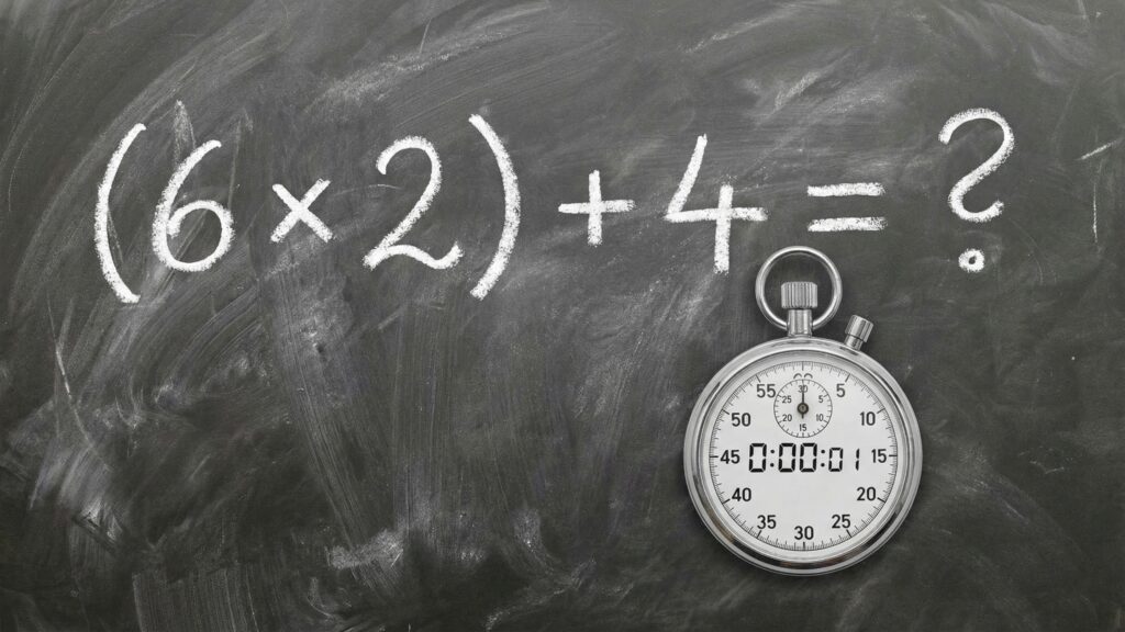Você consegue resolver (6 × 2) + 4 em menos de 15 segundos? Teste seu tempo!