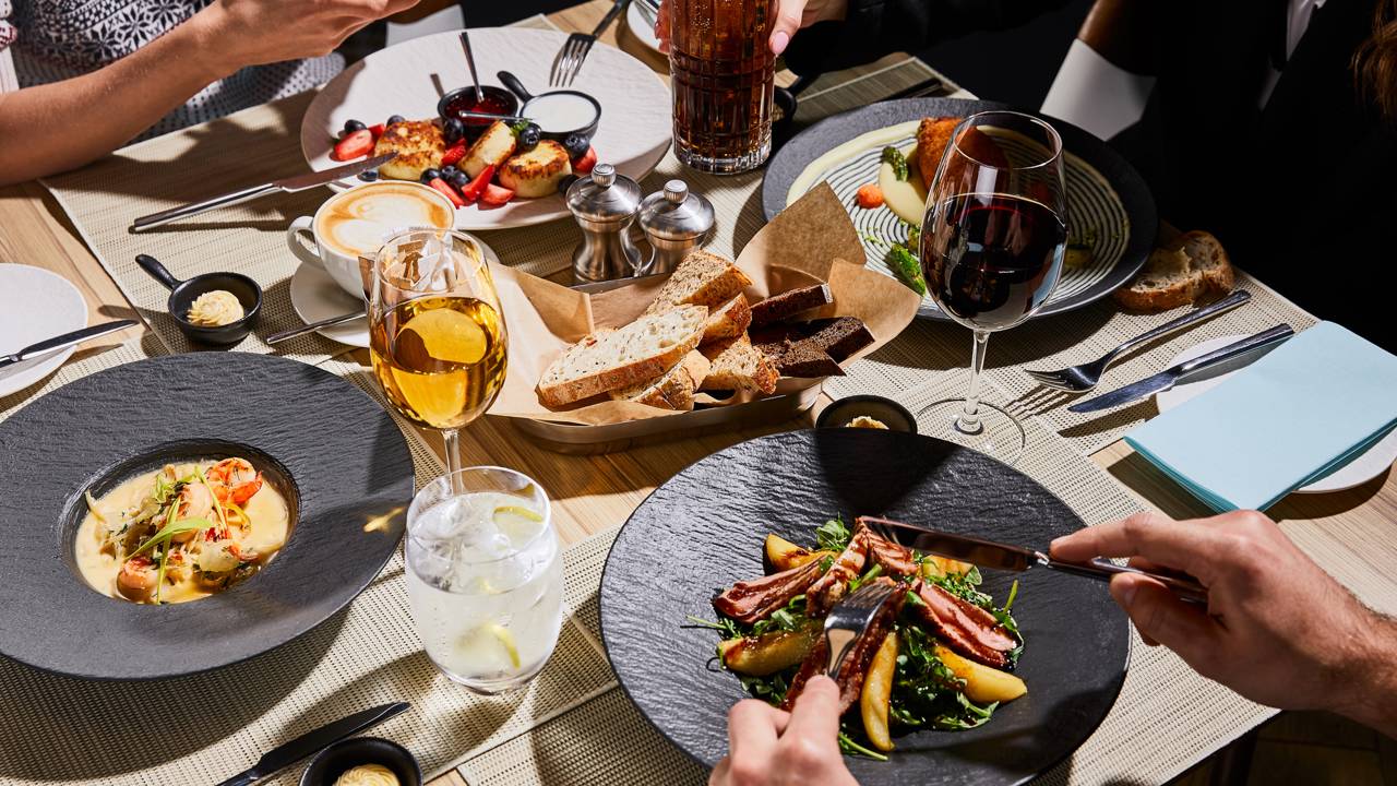 Em 2026, bares e restaurantes deverão eliminar sachês de ketchup, açúcar ou óleo dos estabelecimentos