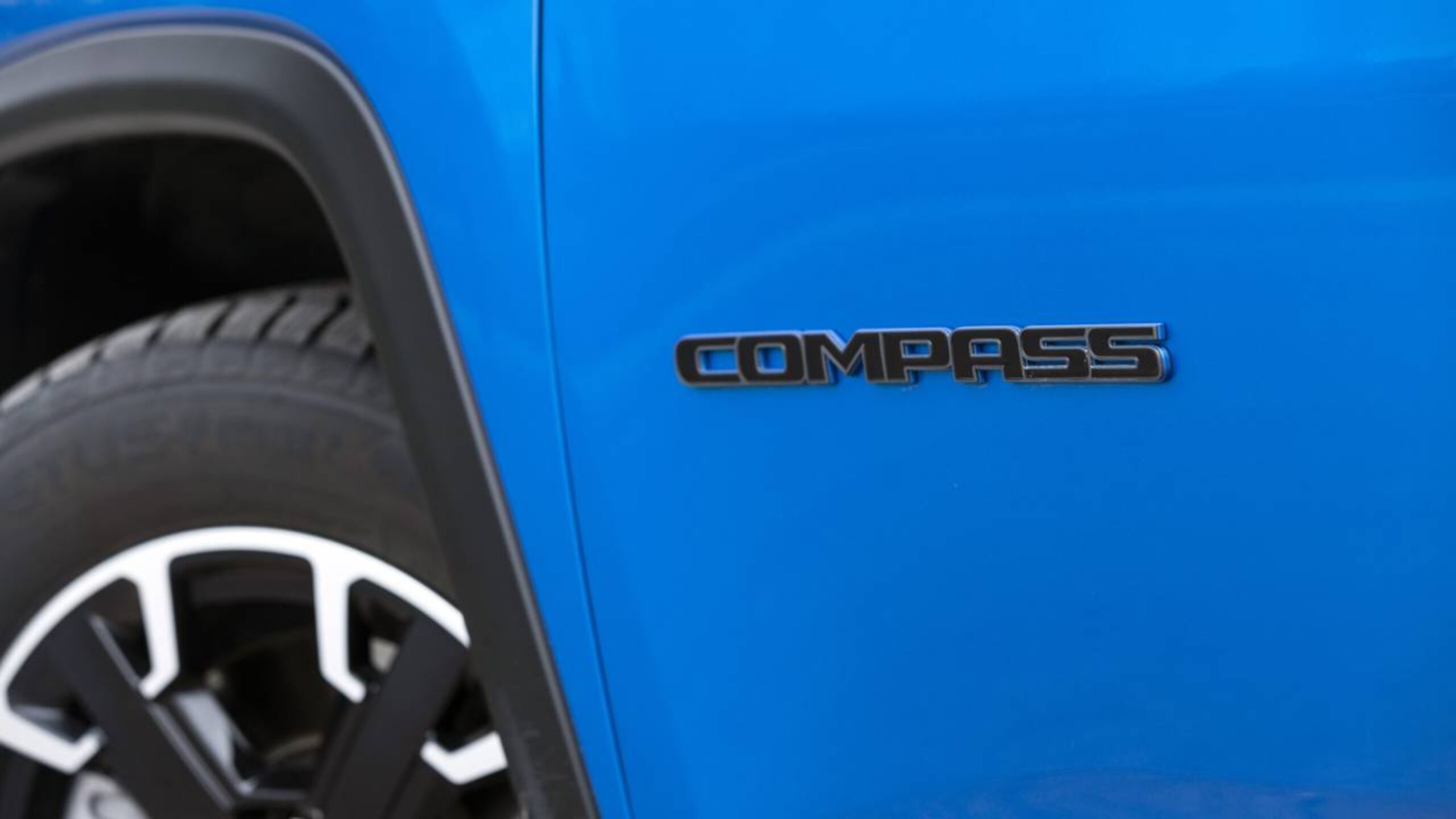 Quanto custa manter um Jeep Compass por mês no Brasil?