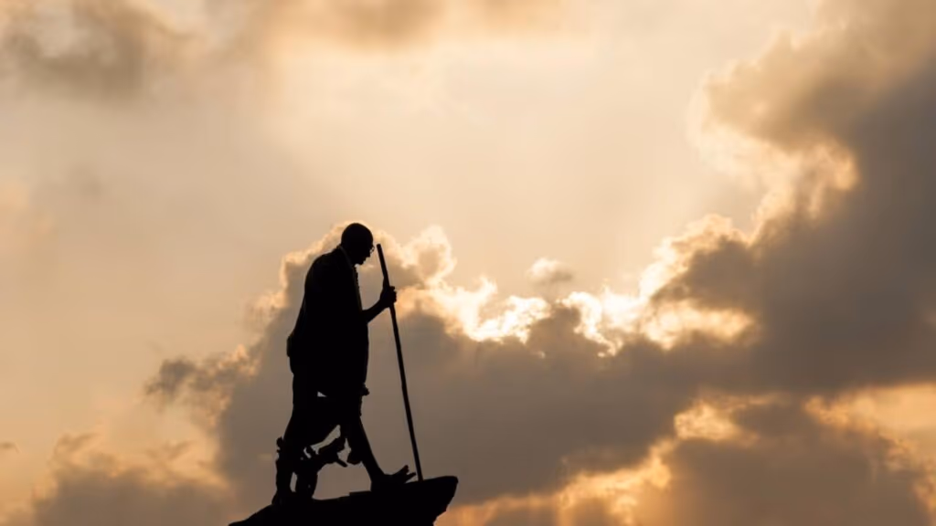 Mahatma Gandhi sobre a felicidade: “Ela é alcançada quando o que se pensa, se diz e se faz estão em harmonia”