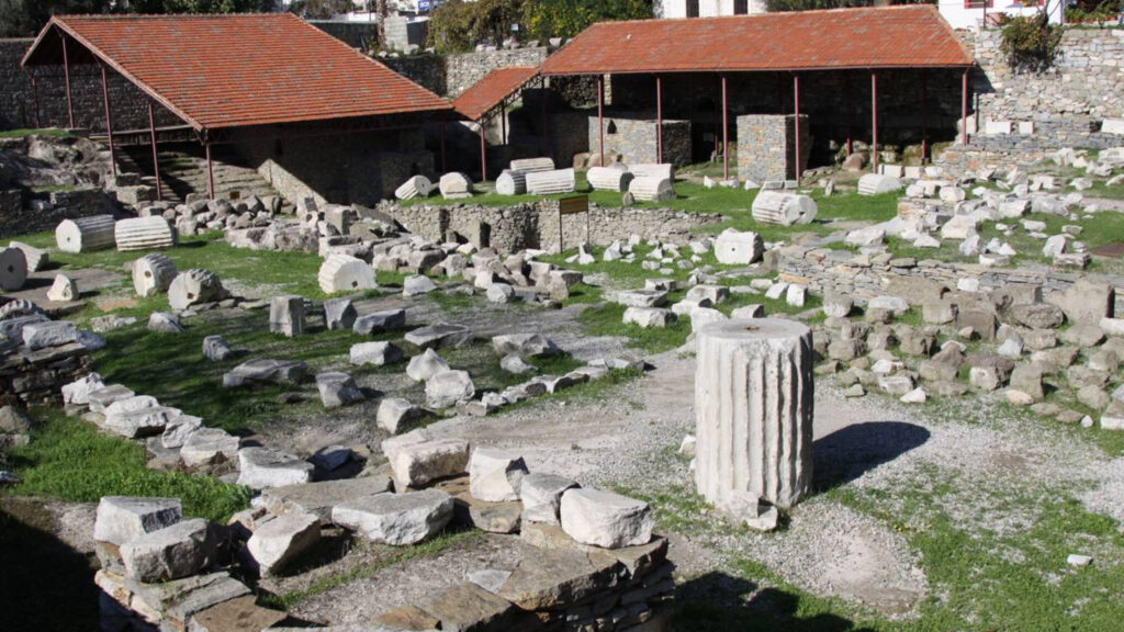 7 monumentos abandonados entregues à deterioração e esquecidos pelo tempo
