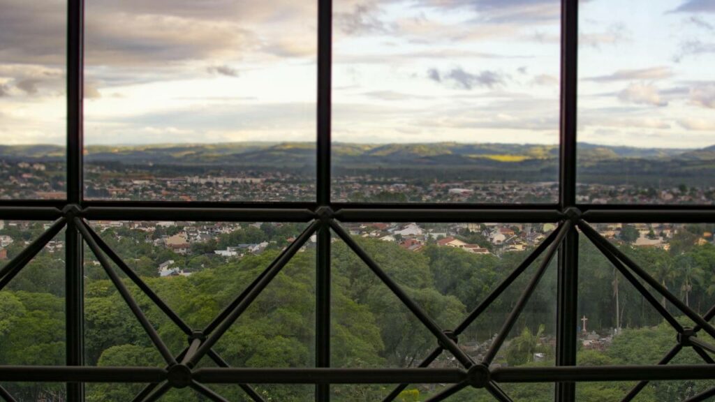 A cidade do interior onde a herança alemã preservada convive com qualidade de vida e um dos maiores polos industriais do Brasil