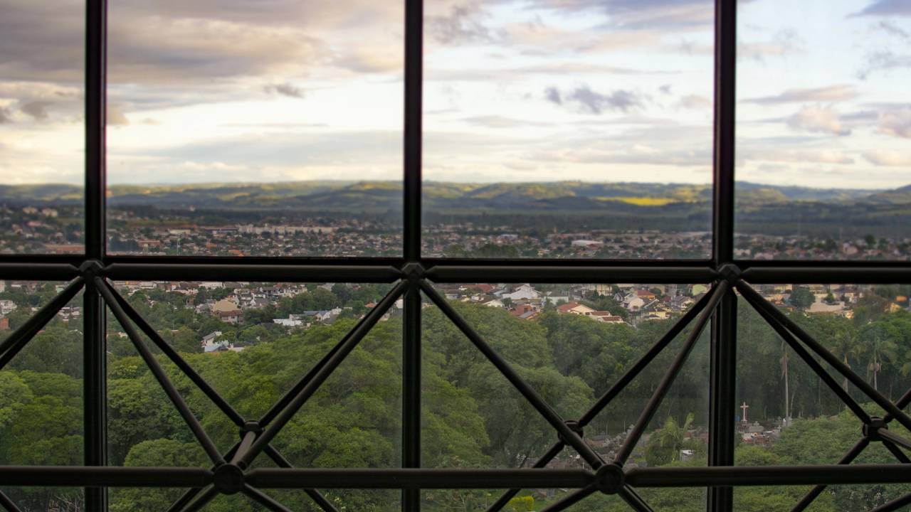 A cidade do interior onde a herança alemã preservada convive com qualidade de vida e um dos maiores polos industriais do Brasil