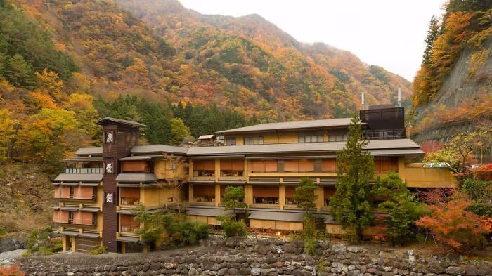 O hotel mais antigo do mundo está em funcionamento desde 705 d.C. e nunca fechou