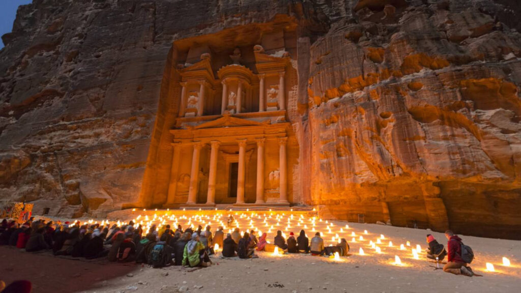 6 Construções Antigas Que Parecem Ter Vindo do Futuro