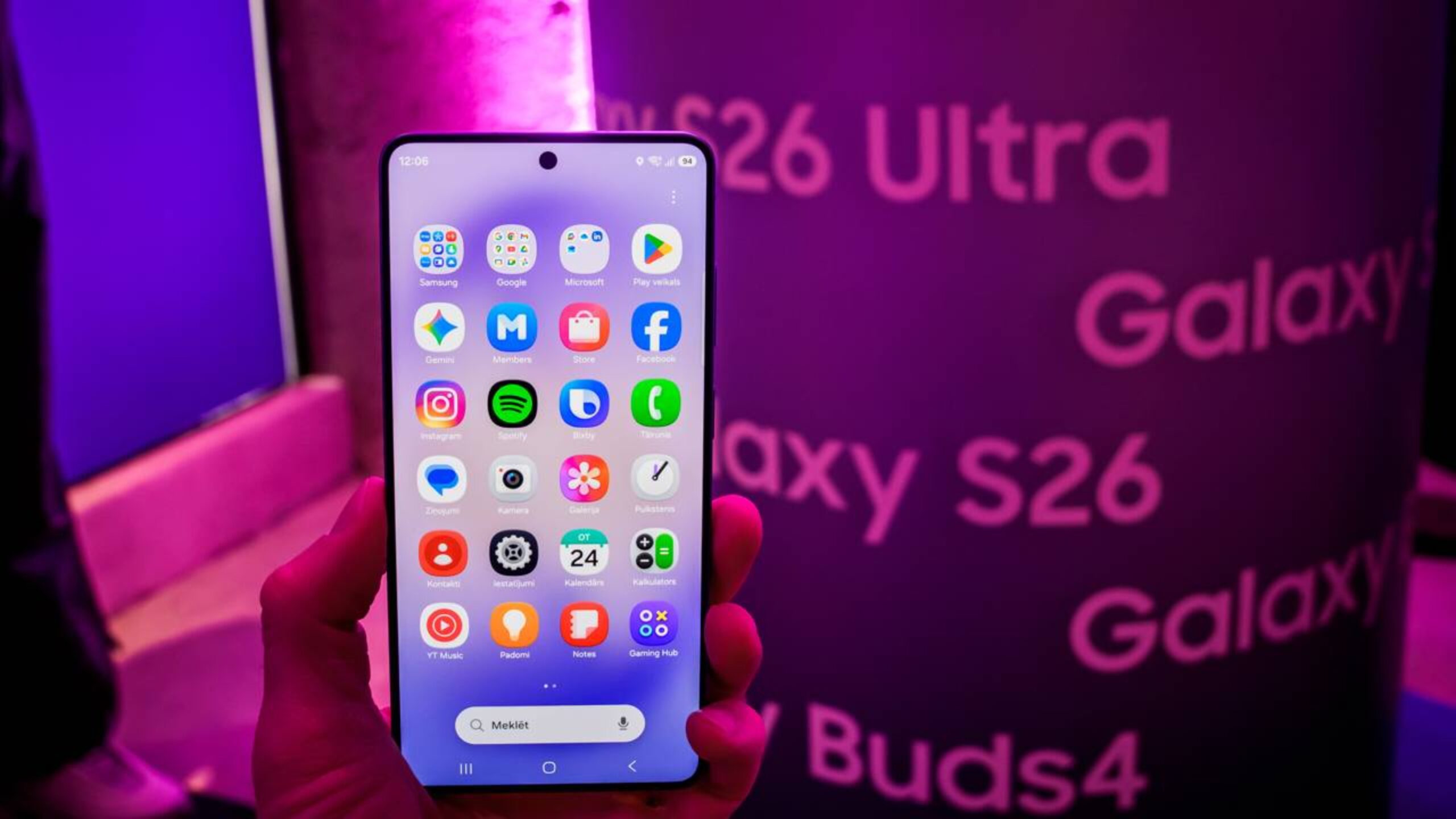 Samsung Galaxy S26 Ultra chegou e muda o jogo para quem exige o máximo do celular