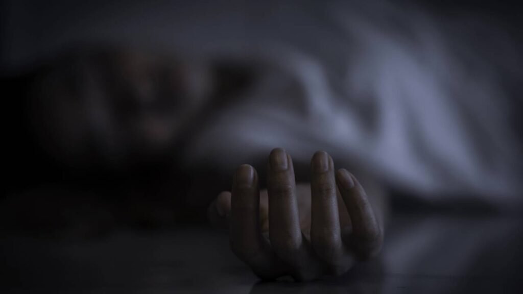 Sócrates, filósofo O único objetivo daqueles que praticam a filosofia sabiamente é preparar-se para morrer