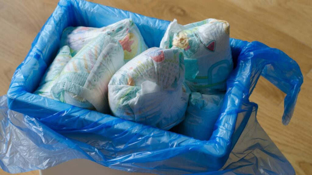 Tecnologia de reciclagem revoluciona com mais de 70 mil toneladas de fraudas e absorventes que eram visto como ‘lixo impossível” e desafia economia mundial