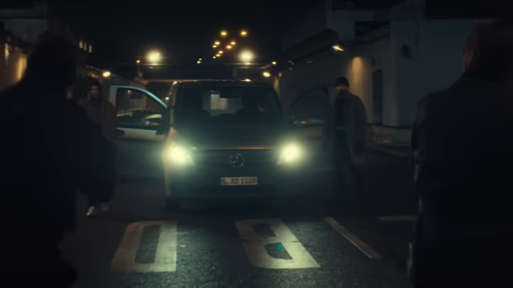 A série alemã Unfamiliar explodiu na Netflix com espionagem, família e um segredo que desmorona em minutos