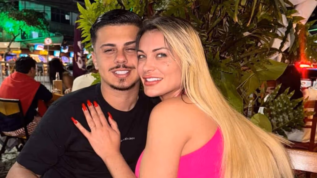 Andressa Urach se casa com empresário de 25 anos