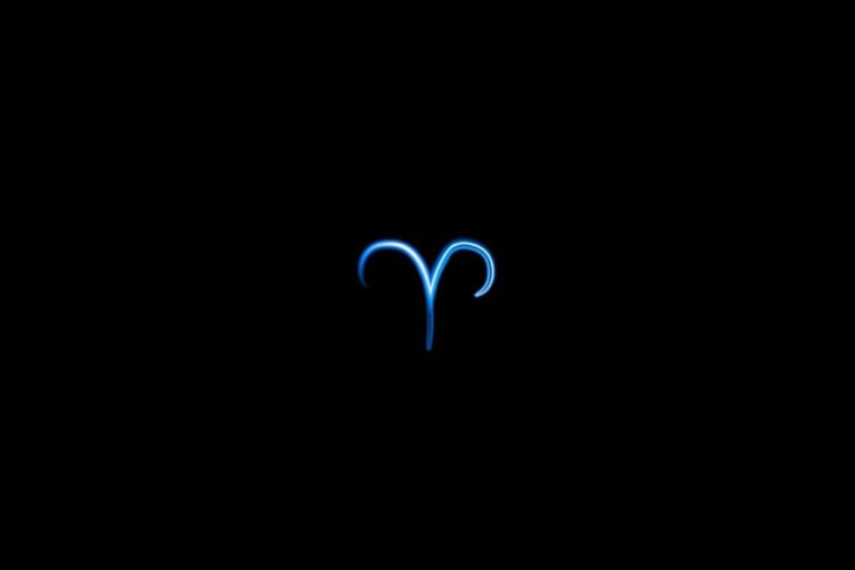 Tarot do dia: previsão para os 12 signos em 19/02/2026