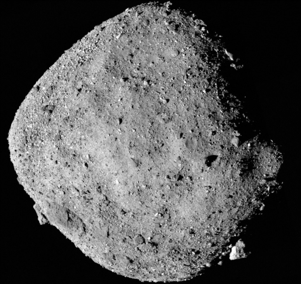 Bennu foi visitado pela sonda Osiris Rex e mostrou ter, em sua composição química, muitos materiais essenciais para a vida - 	NASA/Goddard/University of Arizona