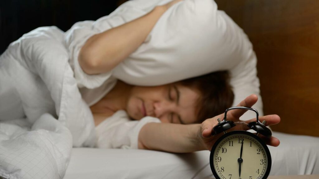 Por que o botão "soneca" do despertador é de 9 minutos e não 10?