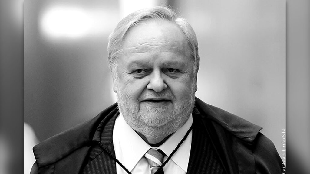 Felix Fischer, ministro aposentado do STJ, morre aos 78 anos