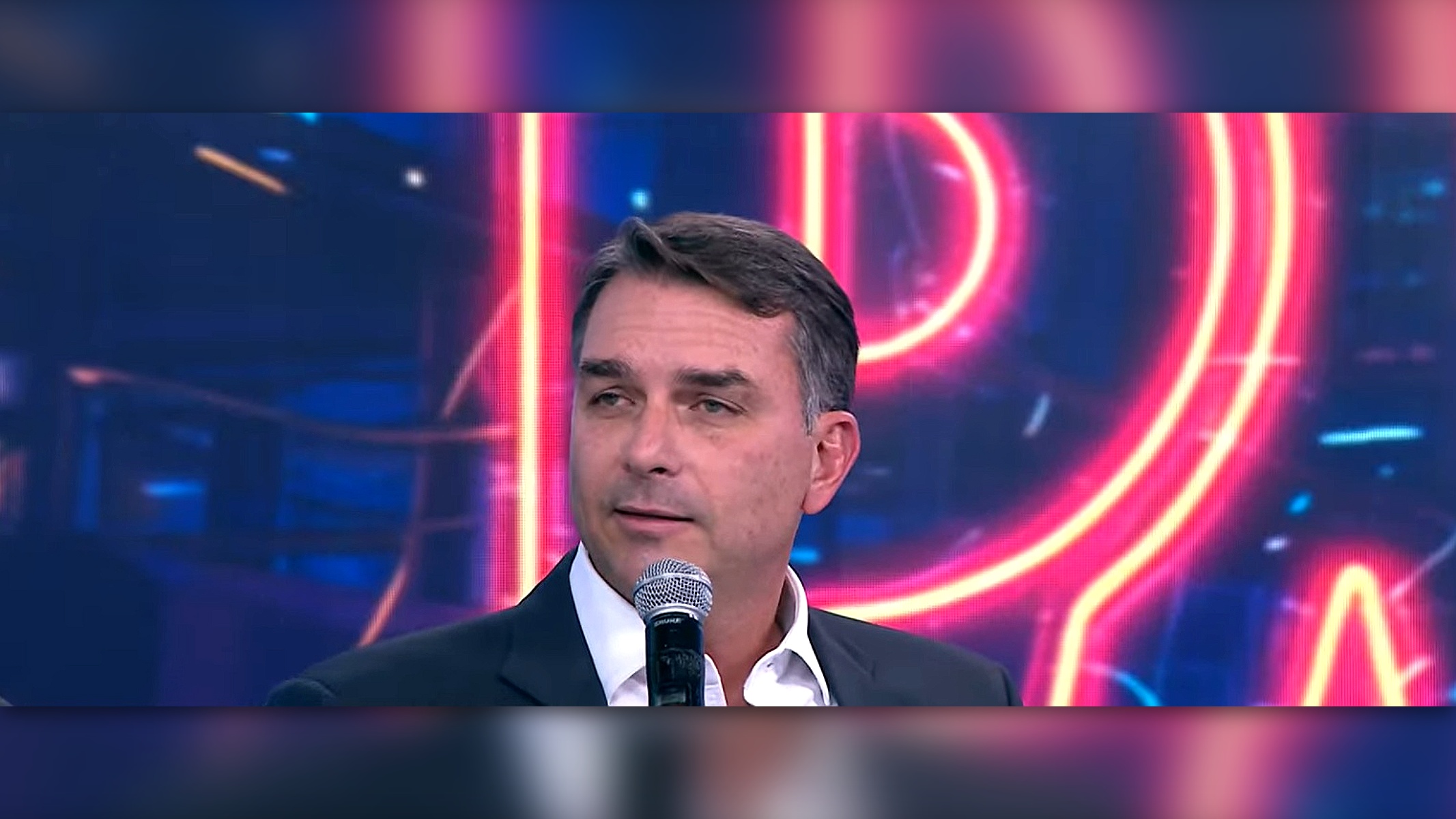 “Ninguém aguenta mais tanta briga”, diz Flávio