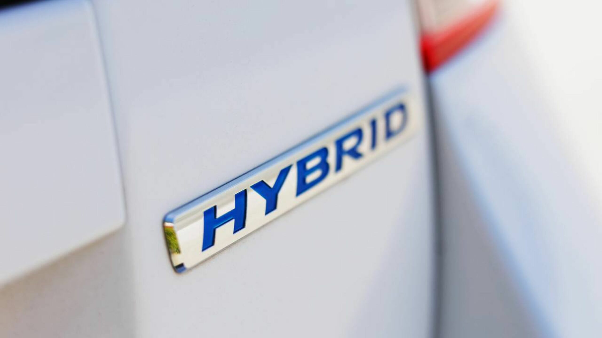 Por que carros híbridos no Brasil são mais amados que elétricos