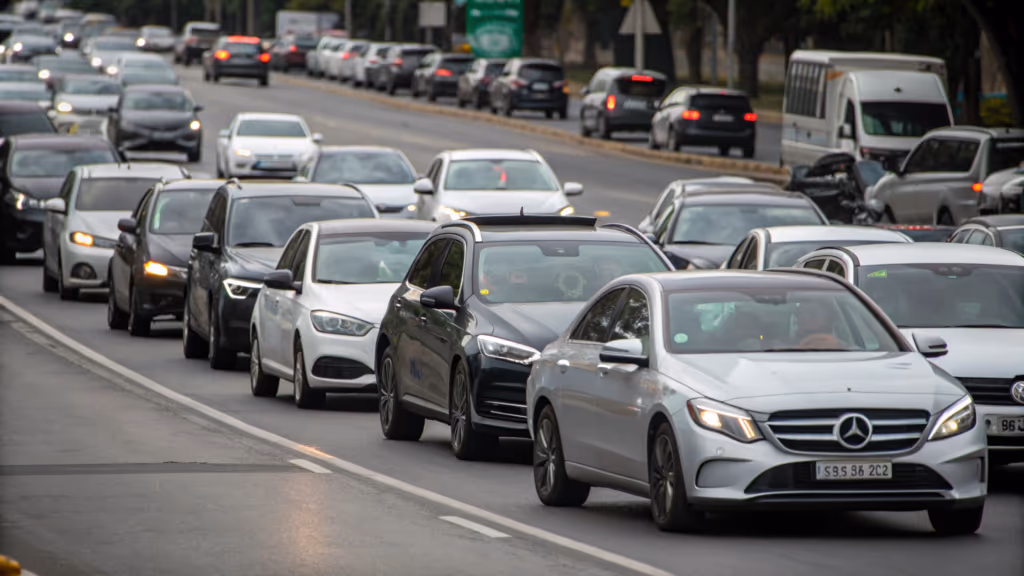 Por que o cinza domina os carros no Brasil e cores vibrantes quase desapareceram