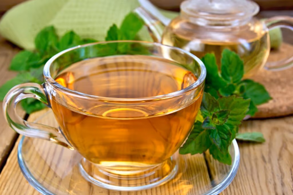 Hortelã: 7 benefícios da planta para a saúde e como usá-la