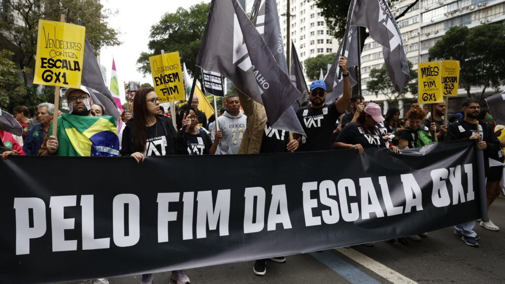 Jornada menor sem produtividade maior pode encarecer produtos, diz estudo