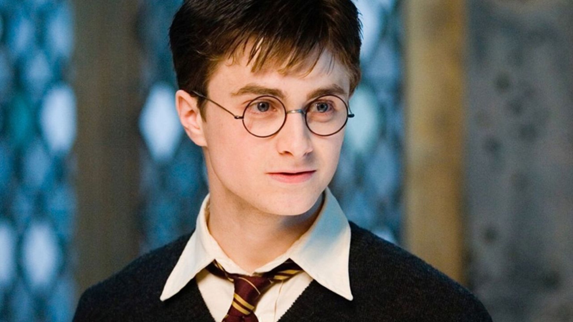 Daniel Radcliffe faz apelo por novo elenco de Harry Potter