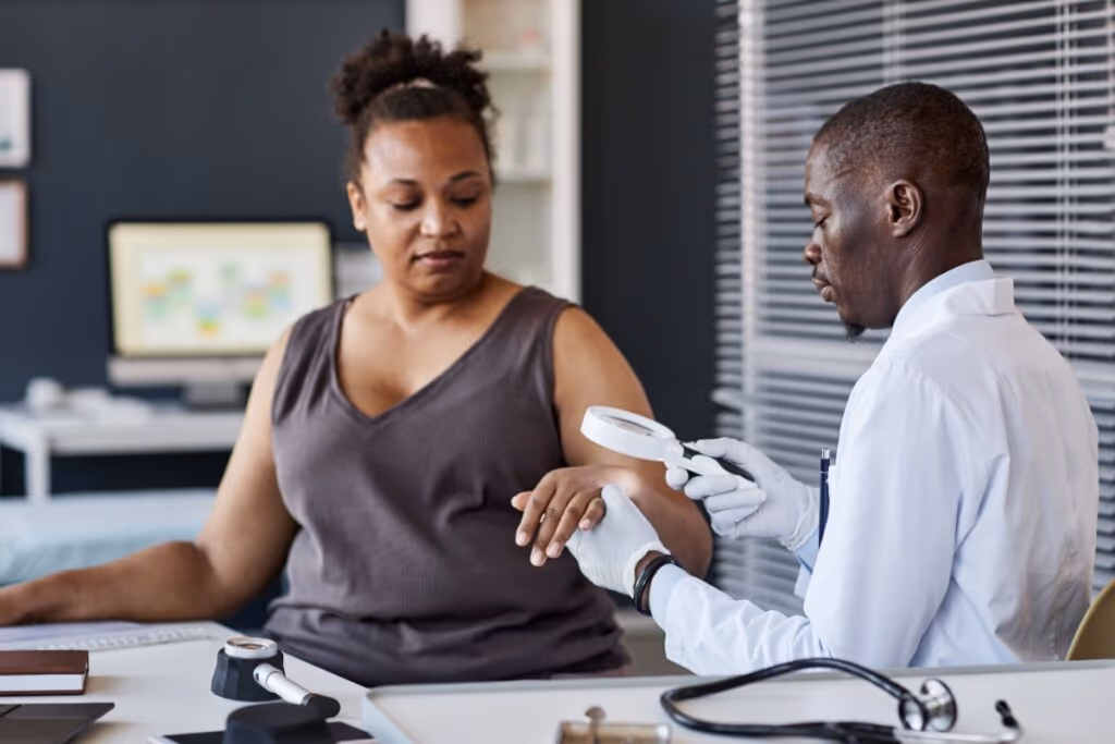 Dia do dermatologista: 10 motivos para ir com mais frequência ao especialista