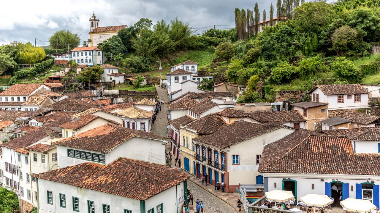Essa cidade mineira prova que história não precisa virar lugar parado no tempo