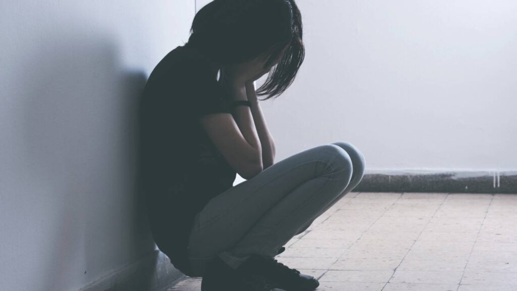 Como curar feridas emocionais e reconstruir sua força interior de forma consciente