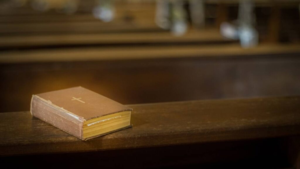 12 ensinamentos da Bíblia que vão transformar sua vida por completo segundo princípios eternos