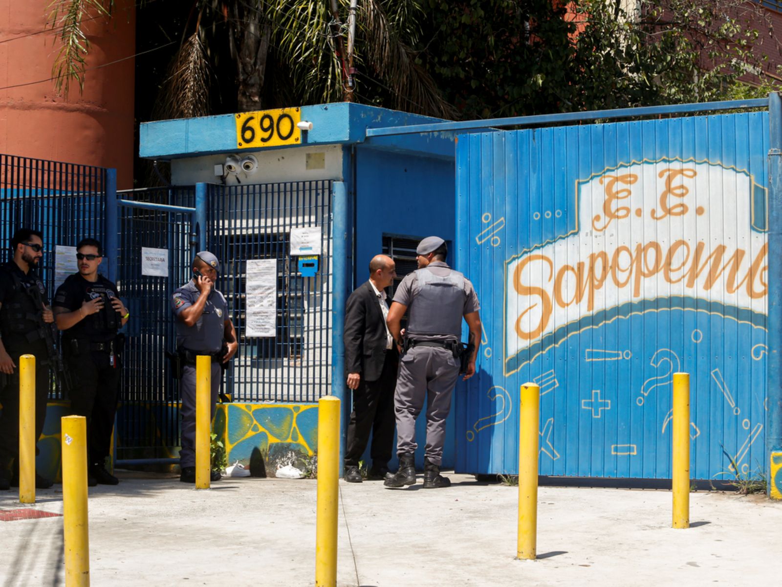 Mentor de massacre em escola de SP vai a julgamento em Portugal