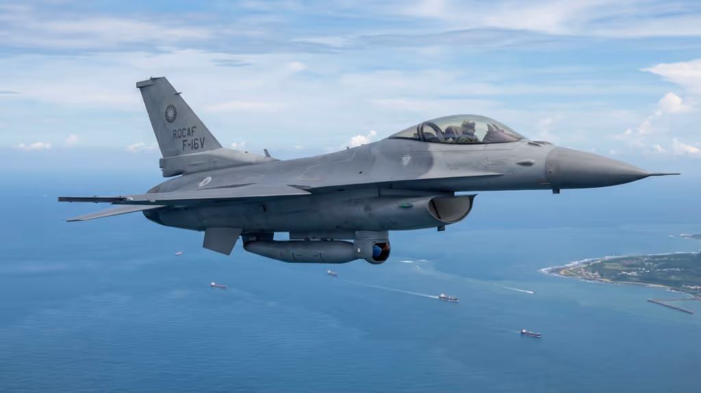 F-16V de Taiwan ganha sensor IRST21 e eleva nível da defesa aérea no Indo-Pacífico