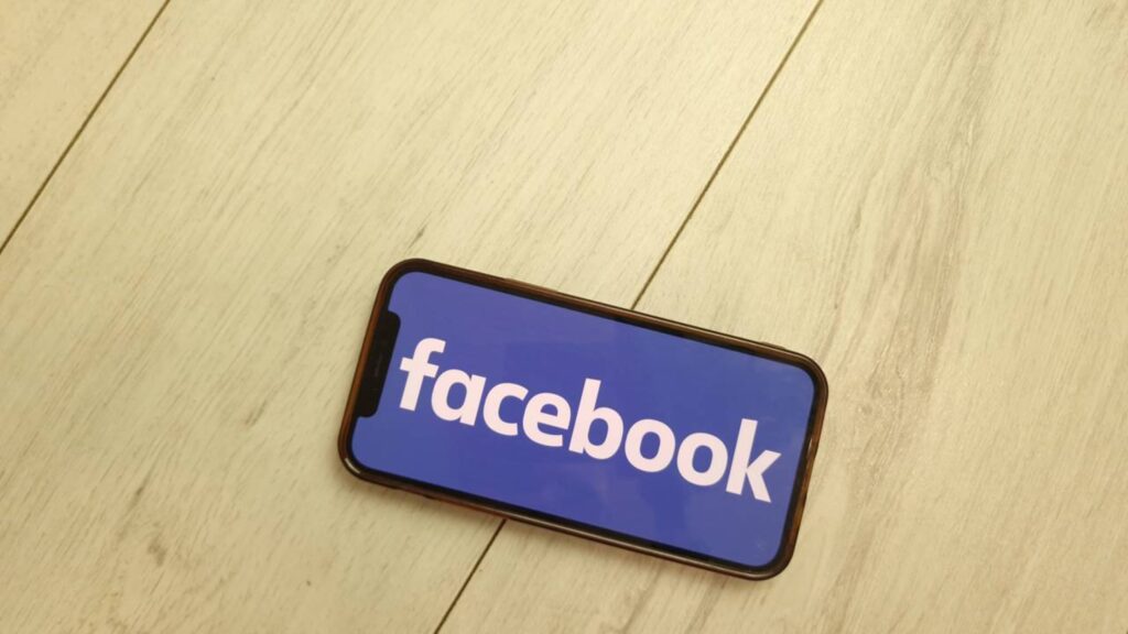 Como excluir ou desativar conta no Facebook pelo celular sem cometer erros