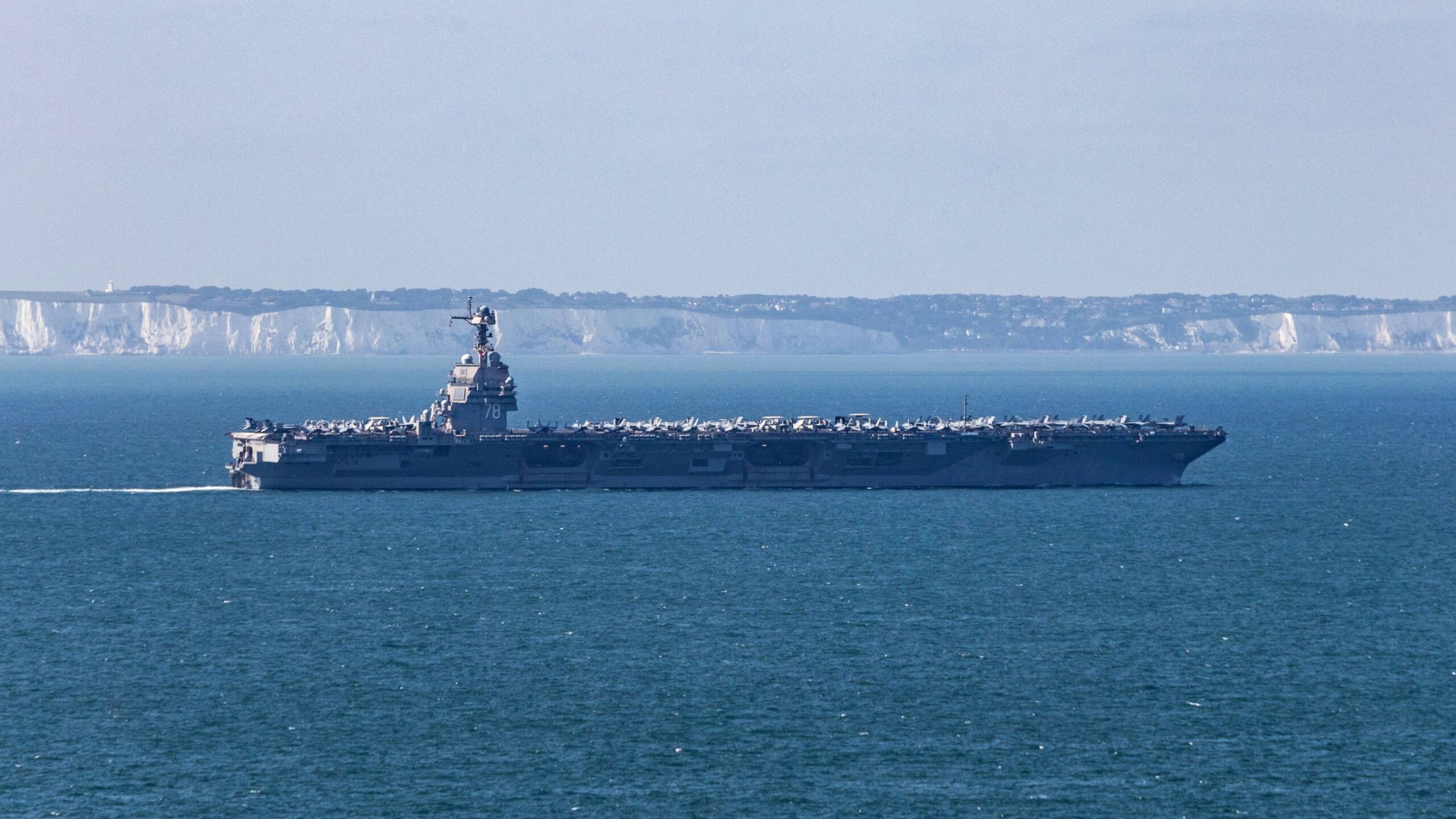 gerald ford irã EUA Trump us navy navio de guerra porta-aviões