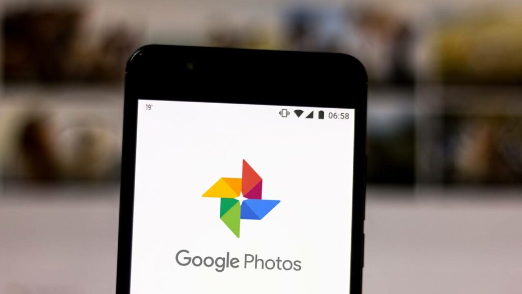 Como remover pessoas da foto pelo celular sem precisar de aplicativo complicado