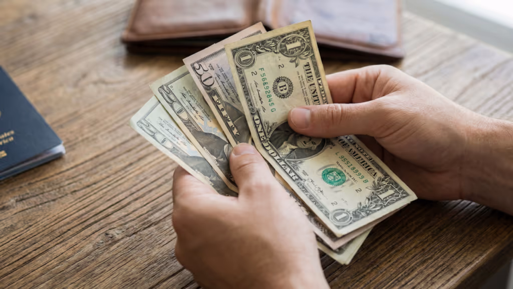 Quanto custa o dólar hoje, 07/02? Como entender a cotação antes de comprar ou investir