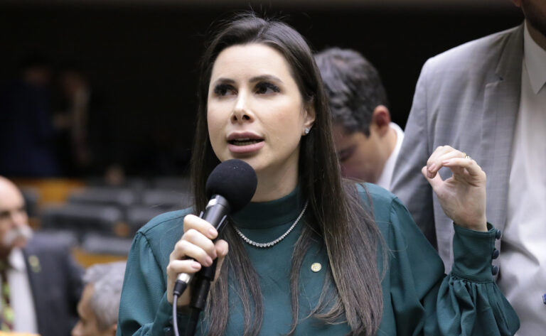 De Toni cobra explicações sobre possível uso da máquina pública em enredo pró-Lula