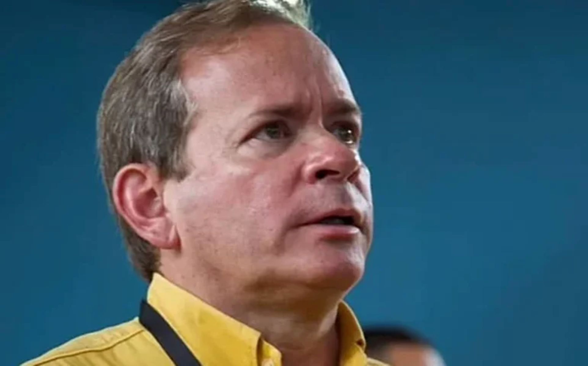 Opositor venezuelano volta à prisão domiciliar 12 horas após soltura