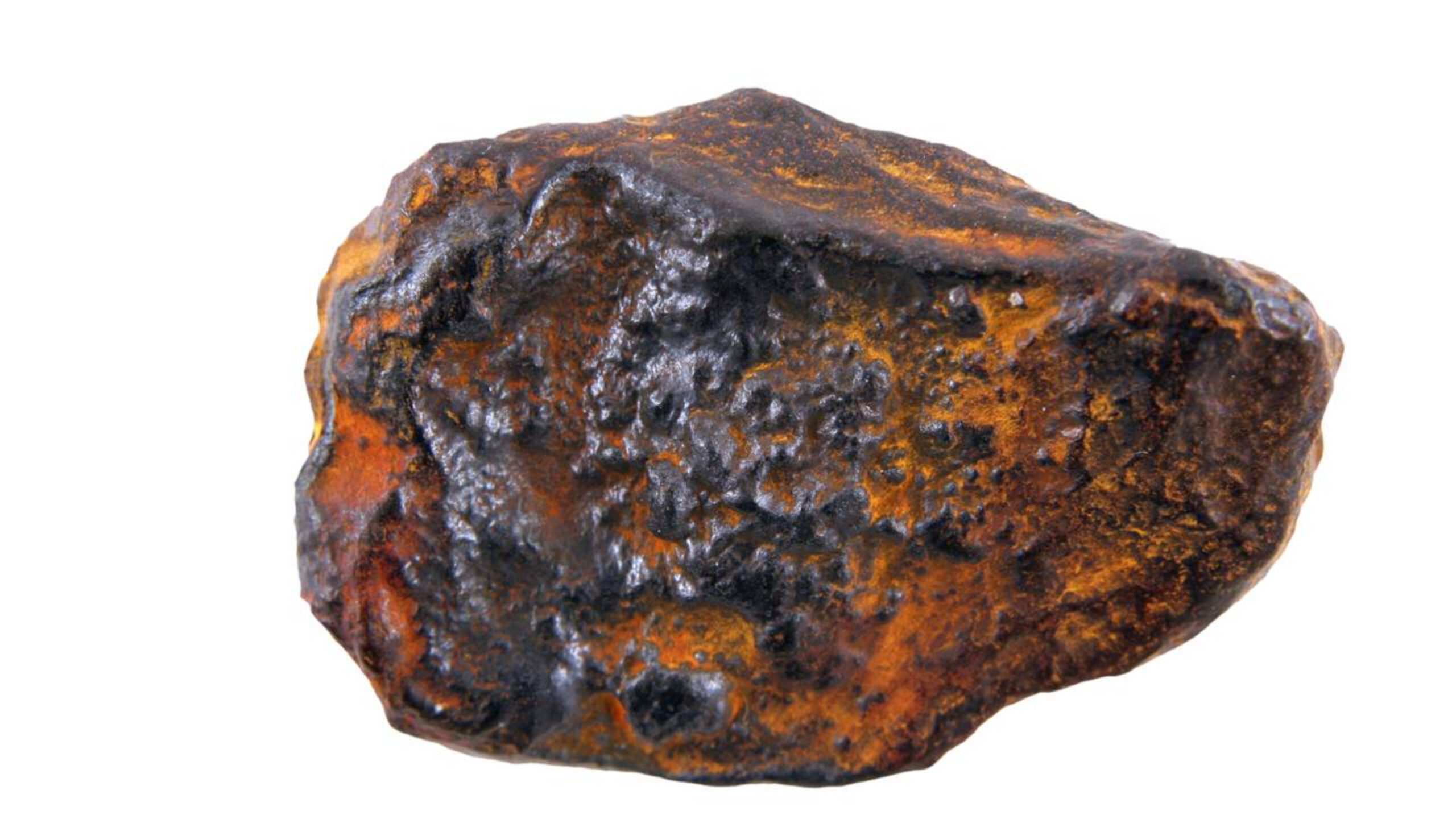 Como identificar um meteorito e não confundir com pedras comuns encontradas no dia a dia