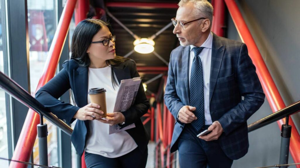 Profissões que mais contratam acima dos 40 anos valorizam experiência e podem virar o jogo em 2026