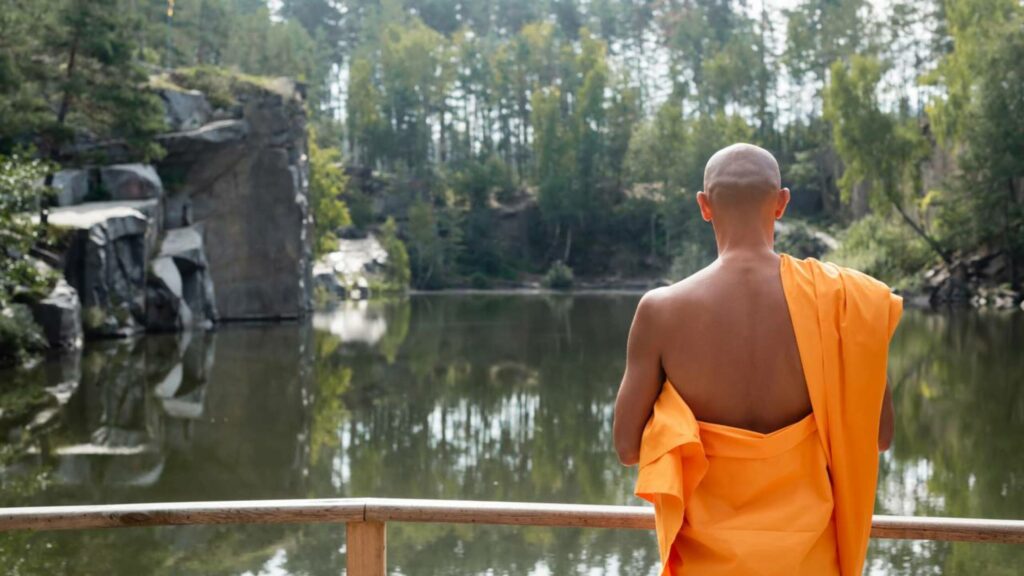 Monges caminham 3.700 km em direção a Washington