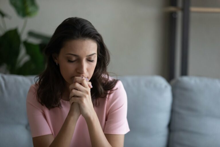 Dia de Nossa Senhora de Lourdes: 5 orações para pedir fé, proteção e saúde