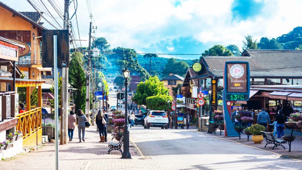 Monte Verde oferece trilhas, natureza e hospedagens aconchegantes //
