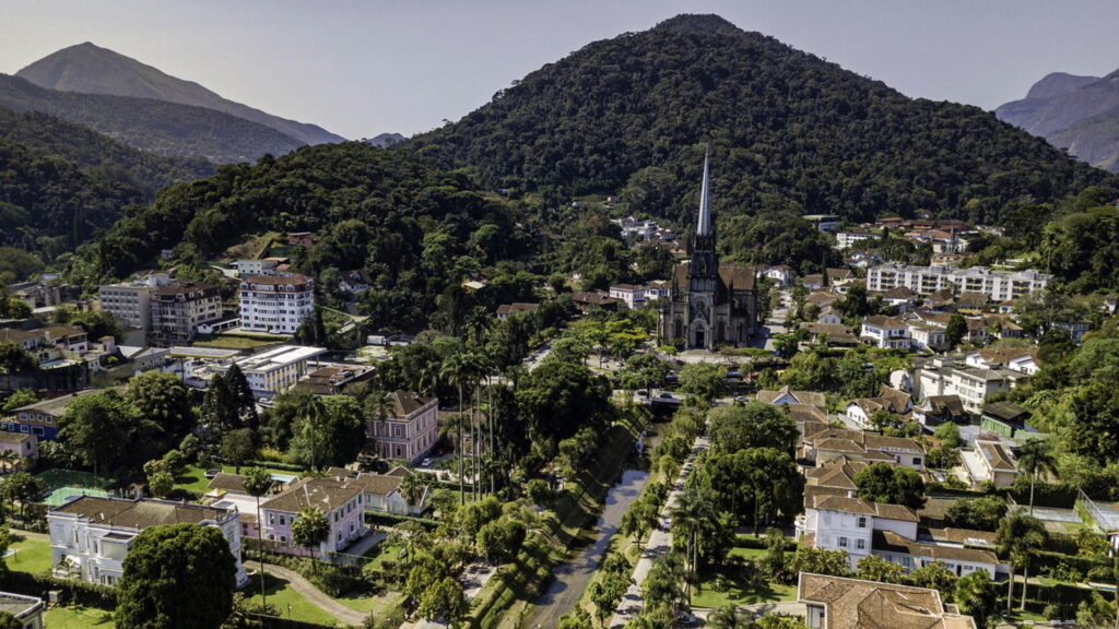 Onde o ar é tão puro que parece outro país: essa cidade lidera o ranking de segurança do Rio de Janeiro com clima ameno o ano inteiro