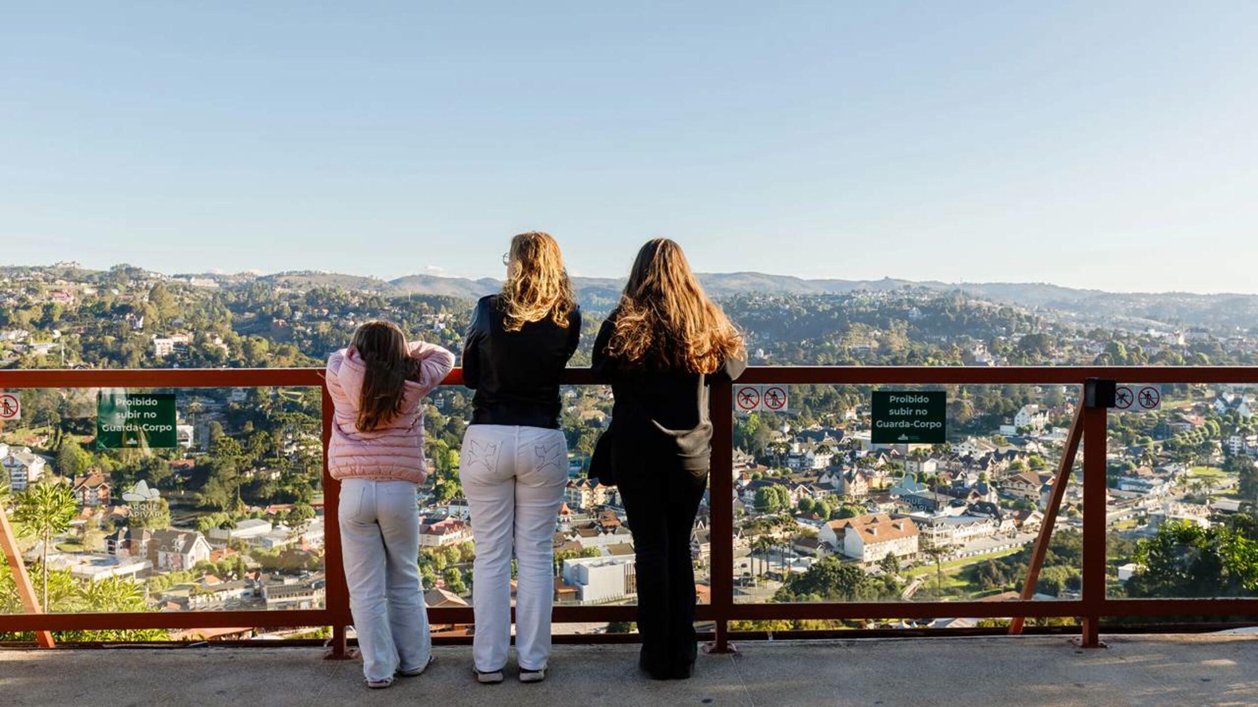 A cidade mais alta do Brasil: uma Suíça Brasileira onde o frio e a arquitetura europeia a mais de 1.600 metros atraem visitantes o ano inteiro