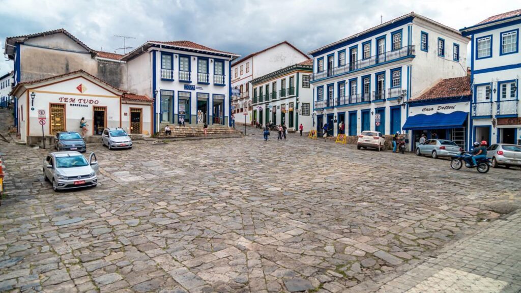 Diamantina oferece história, cultura e paisagens mineiras // Créditos: depositphotos.com / edmond77