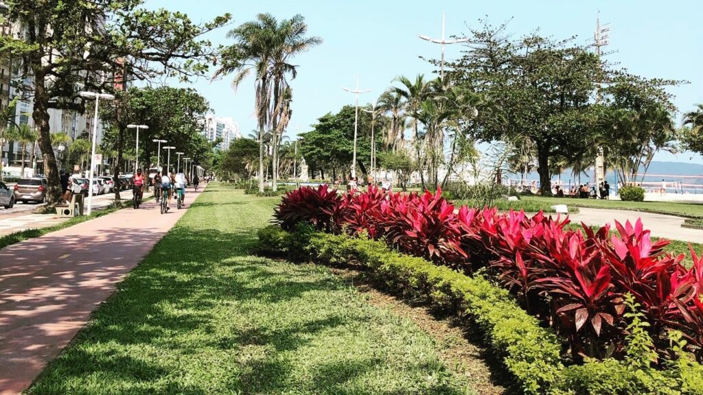 5,3 km de jardim na areia: a cidade fundada em 1546 que entrou para o Guinness e está no pódio dos melhores lugares para viver depois dos 60 anos