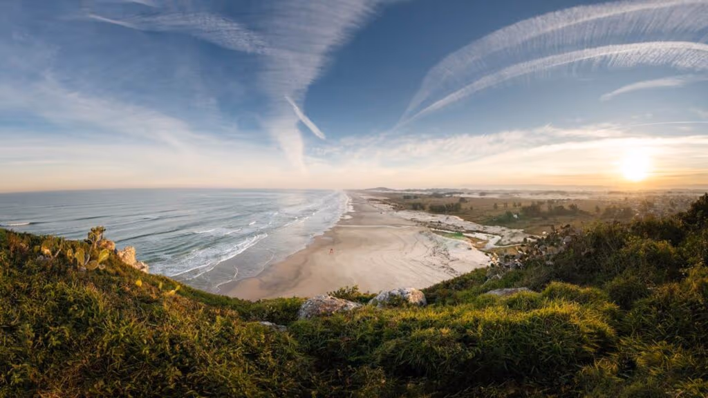 A cidade que esconde uma ilha de lobos-marinhos e uma boa qualidade de vida reconhecida pela UNESCO
